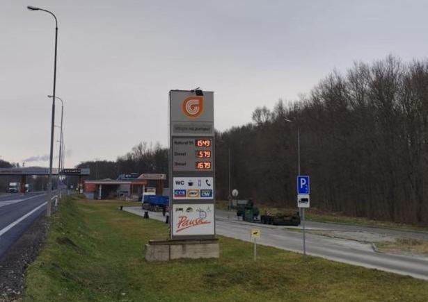 Gas Truck Centrum Holic Luaran gambar