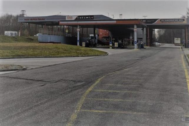 Gas Truck Centrum Holic Luaran gambar